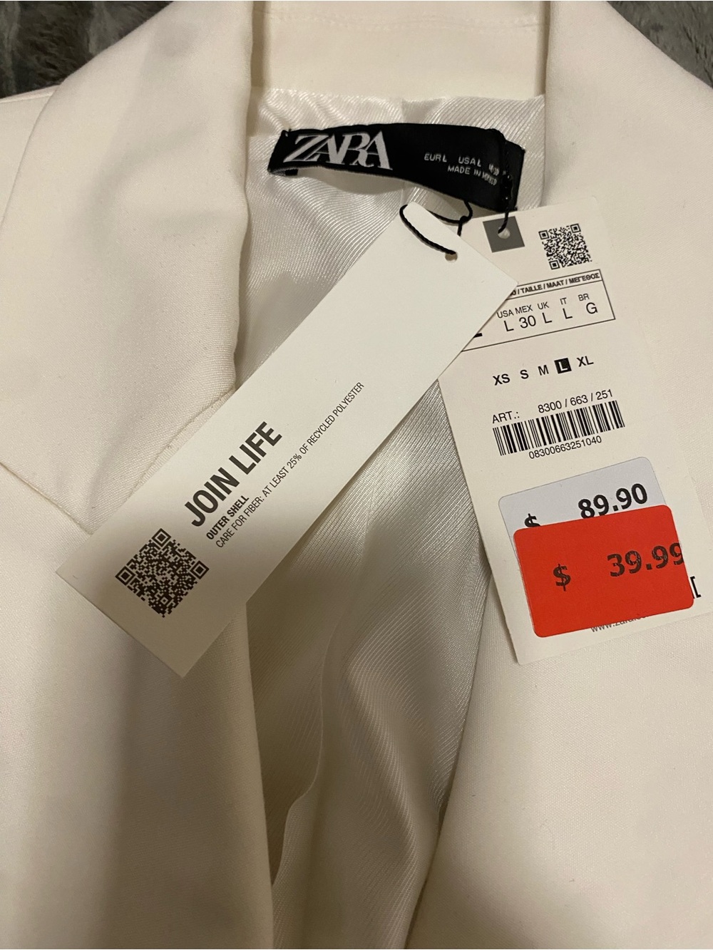 Zara Off-White Double-Breasted Blazer with Gold Buttons - Picture 2 of 3